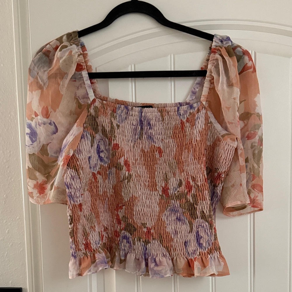 Beautiful Express floral blouse